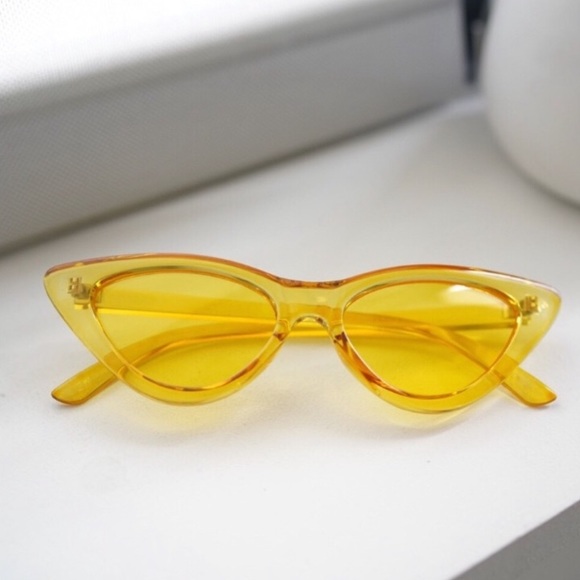 Vanity x Lace Boutique Accessories - ❌SOLD❌The Sophia Soho’ sunnies - YELLOW